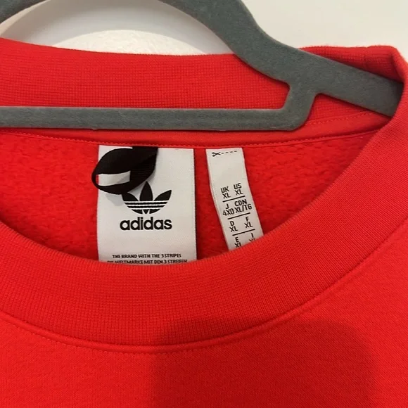 Adidas Crewneck Sweatshirt - Picture 3 of 3